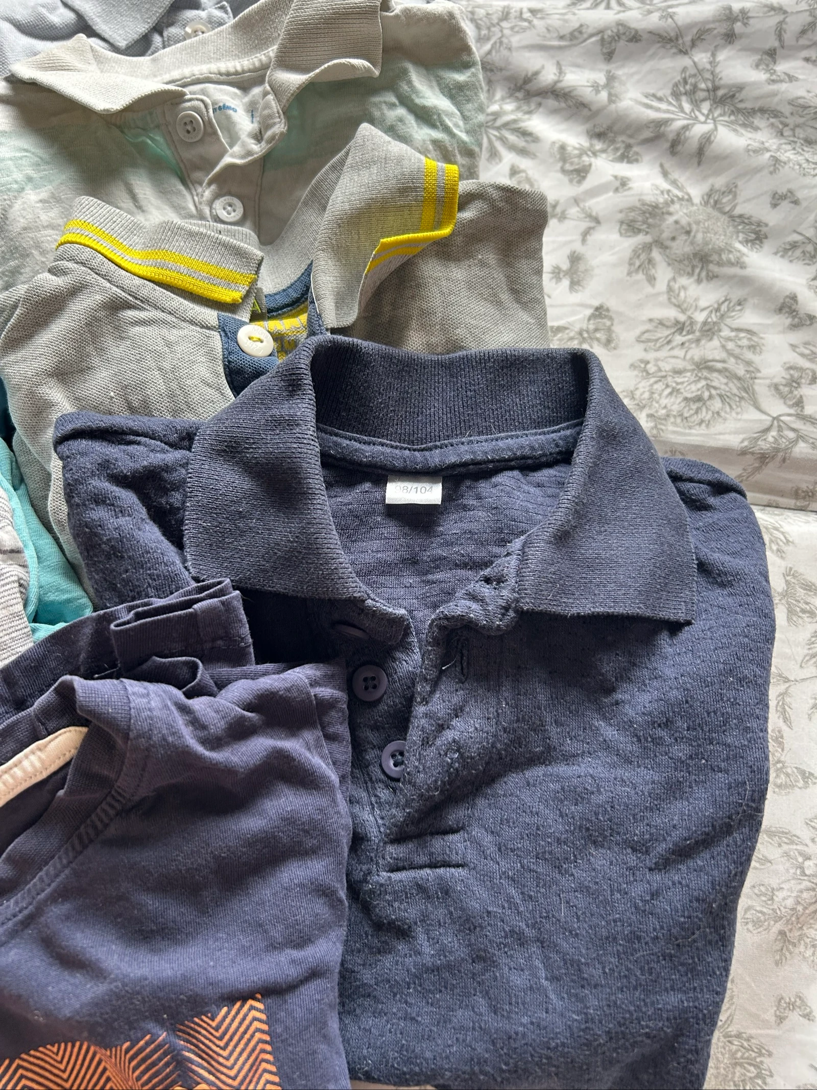 Lot de vêtements taille 4 ans  – photo 3
